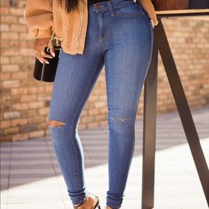 Canopy jeans size 5. Medic